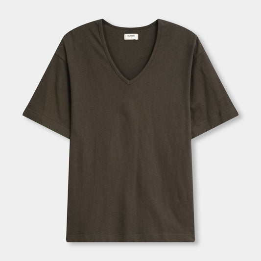 CHOCOLATE BROWN V NECK TEE