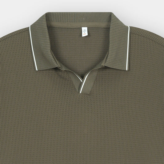 HAZELNUT TEXTURED JOHNNY COLLAR POLO