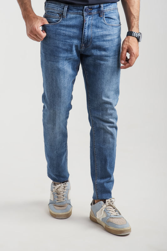 LIGHT BLUE COMFORT FIT JEANS