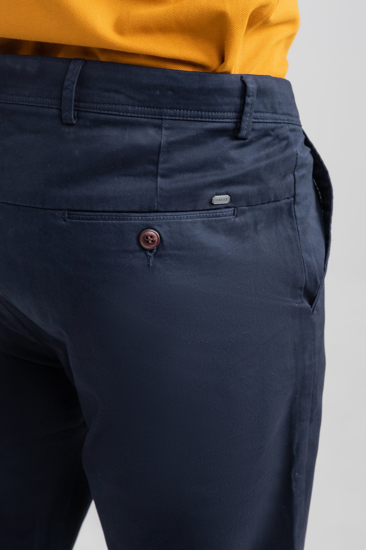 NAVY STRETCH CHINO PANTS