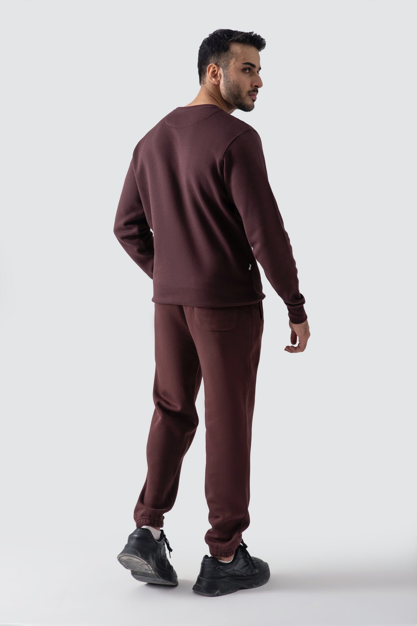 CHOCOLATE BROWN SWEATSHIRT